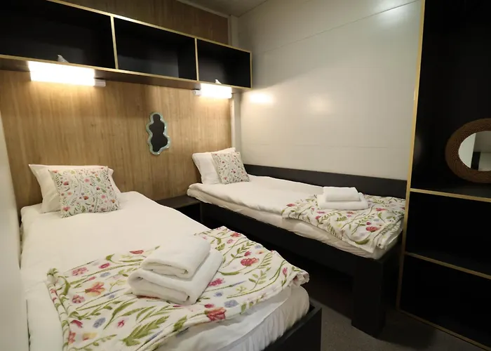 Innova Travelvir - Mobhome Sealavie Сasa de vacaciones Pakoštane