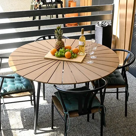 Nyaraló Innova Travelvir - Mobhome Sealavie