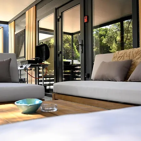 Innova Travelvir - Mobhome Sealavie